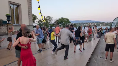 Where to Go Swing Dancing in Geneva